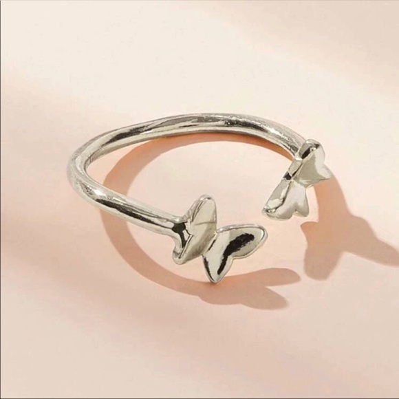 SILVER BUTTERFLY OPEN TRENDY DAINTY CUTE RING - Picture 2 of 3